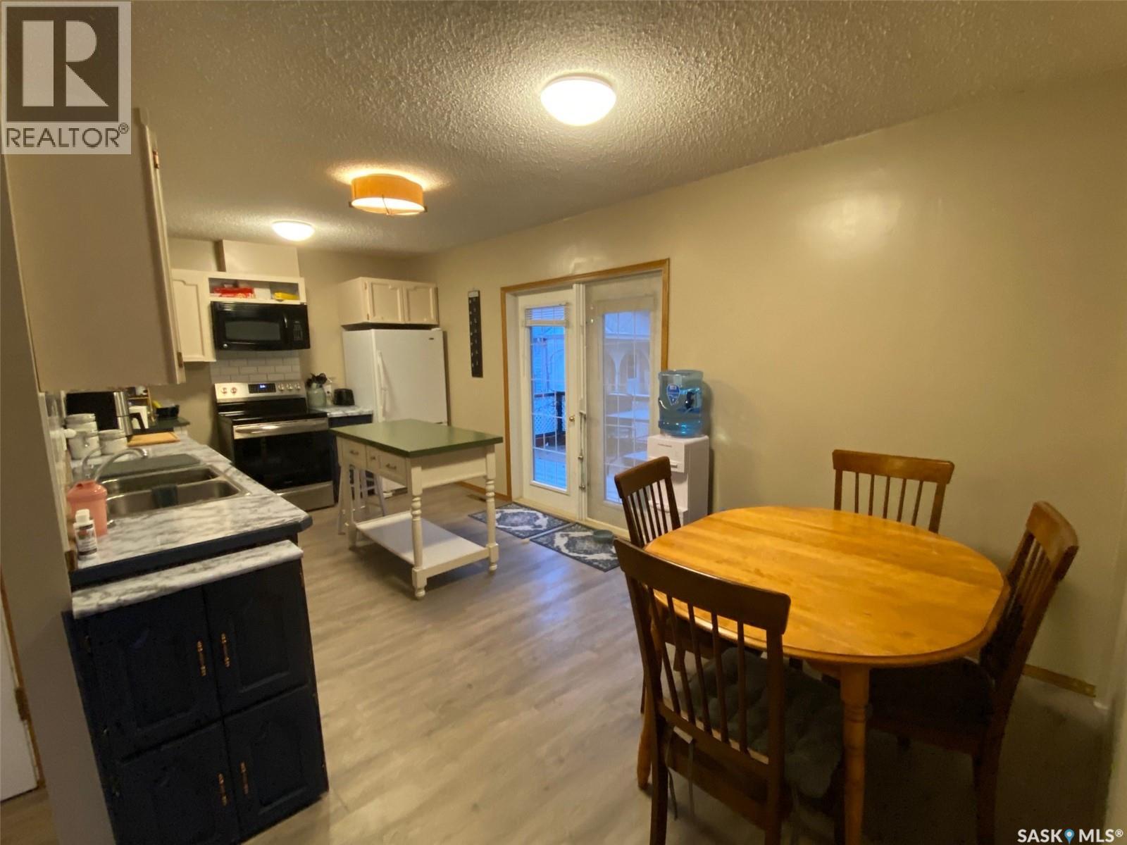 515 Springs Avenue - 11