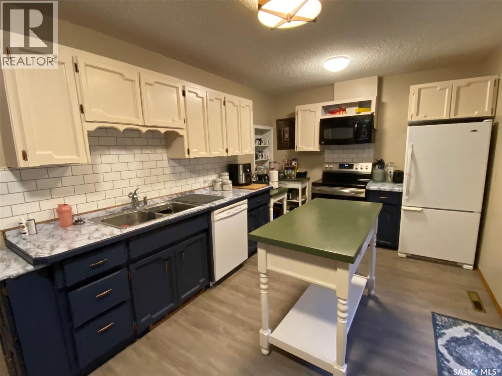 515 Springs Avenue - 14