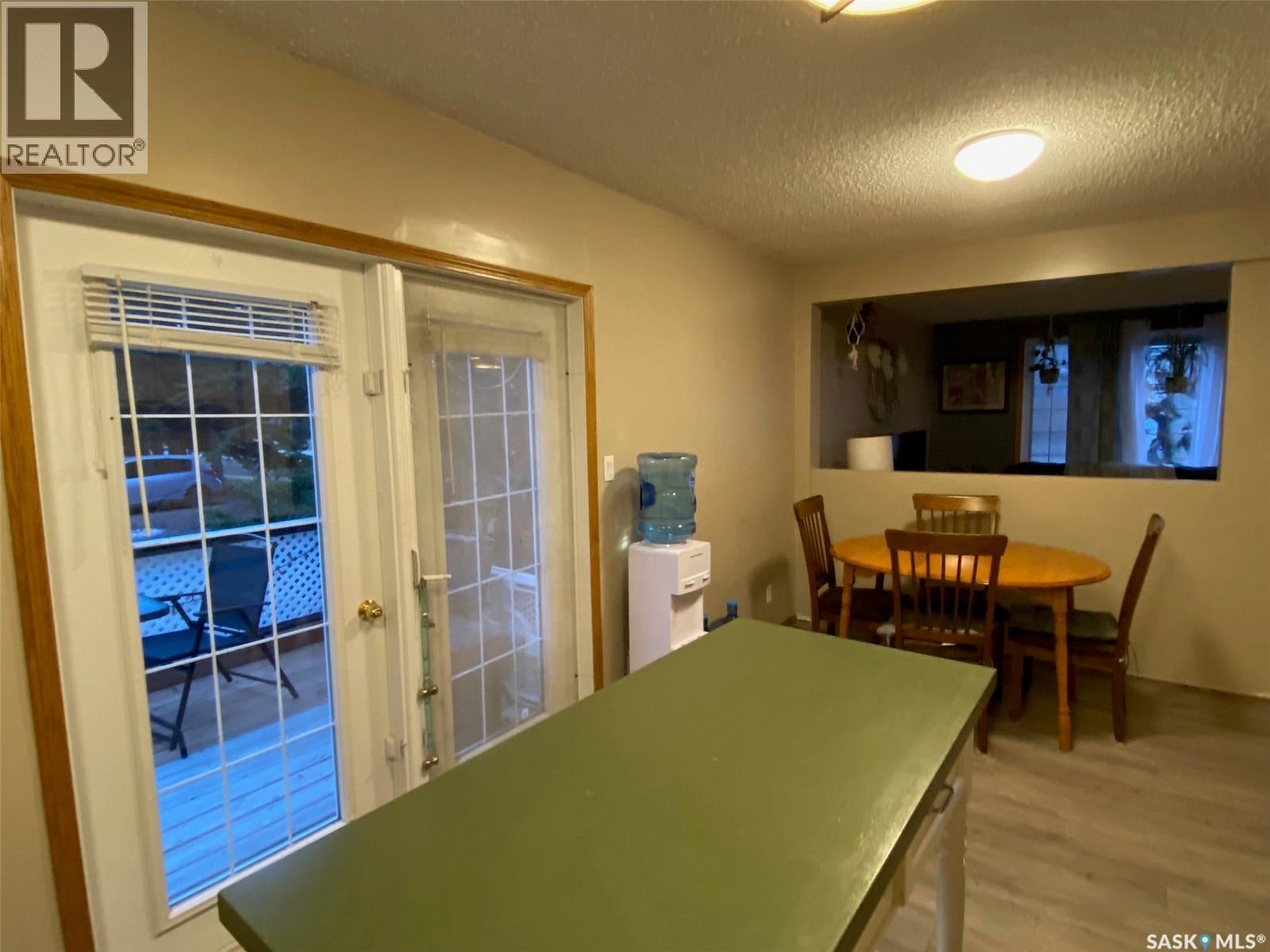 515 Springs Avenue - 17