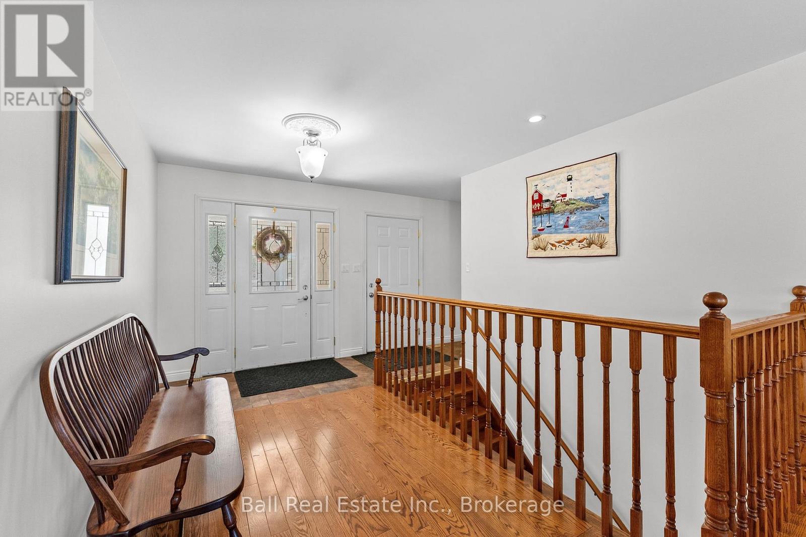 214A CENTRE ROAD - 14