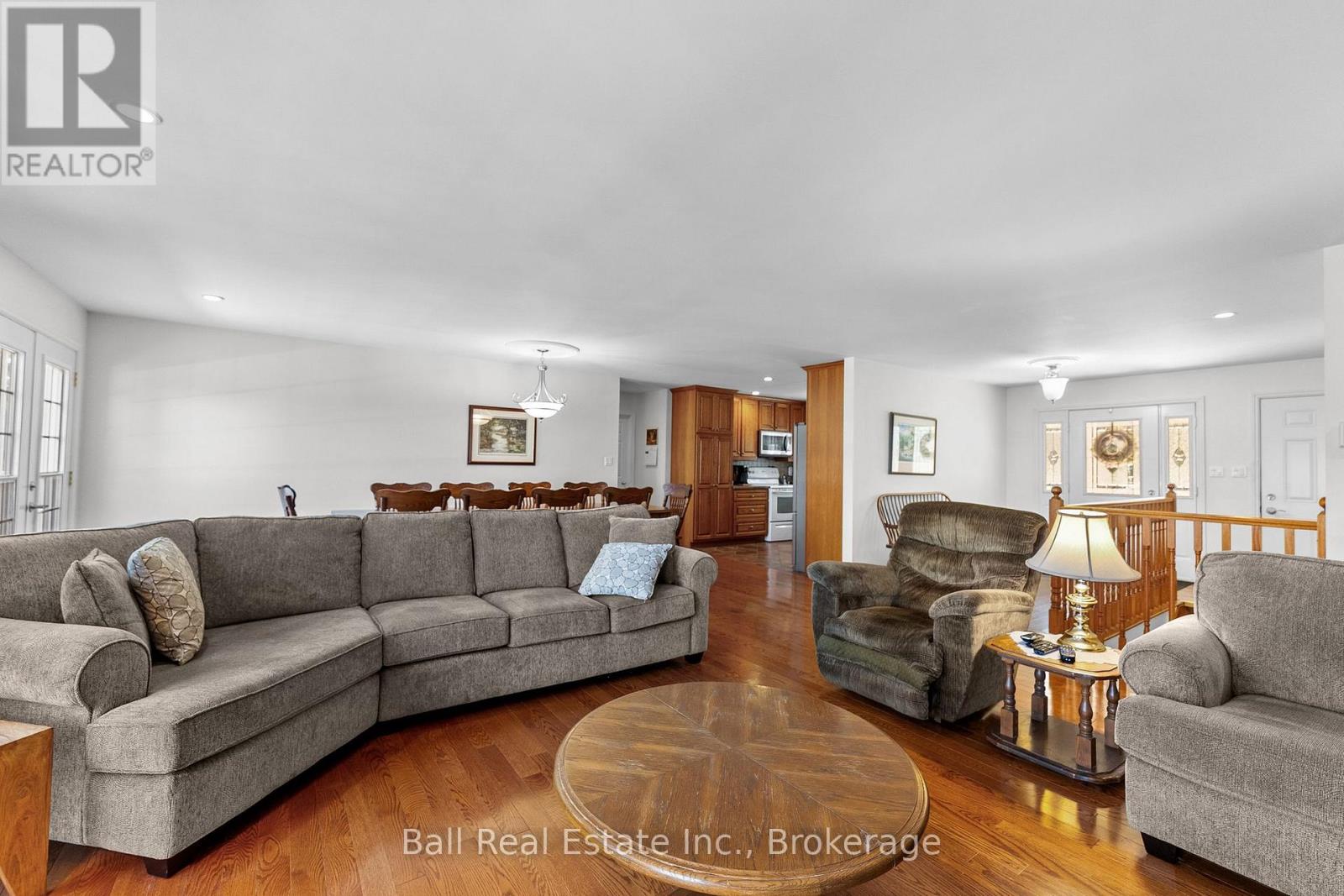 214A CENTRE ROAD - 17