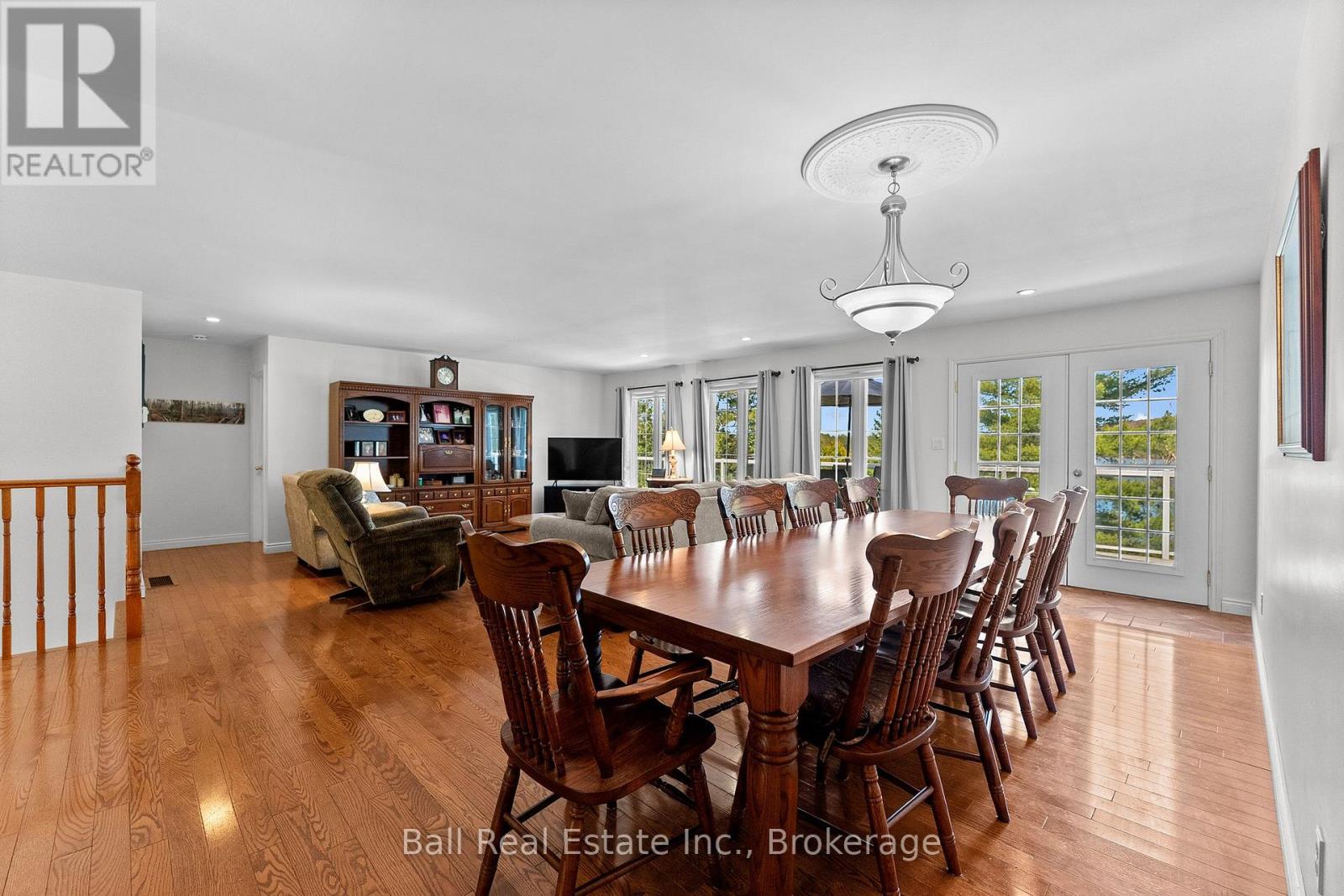 214A CENTRE ROAD - 20