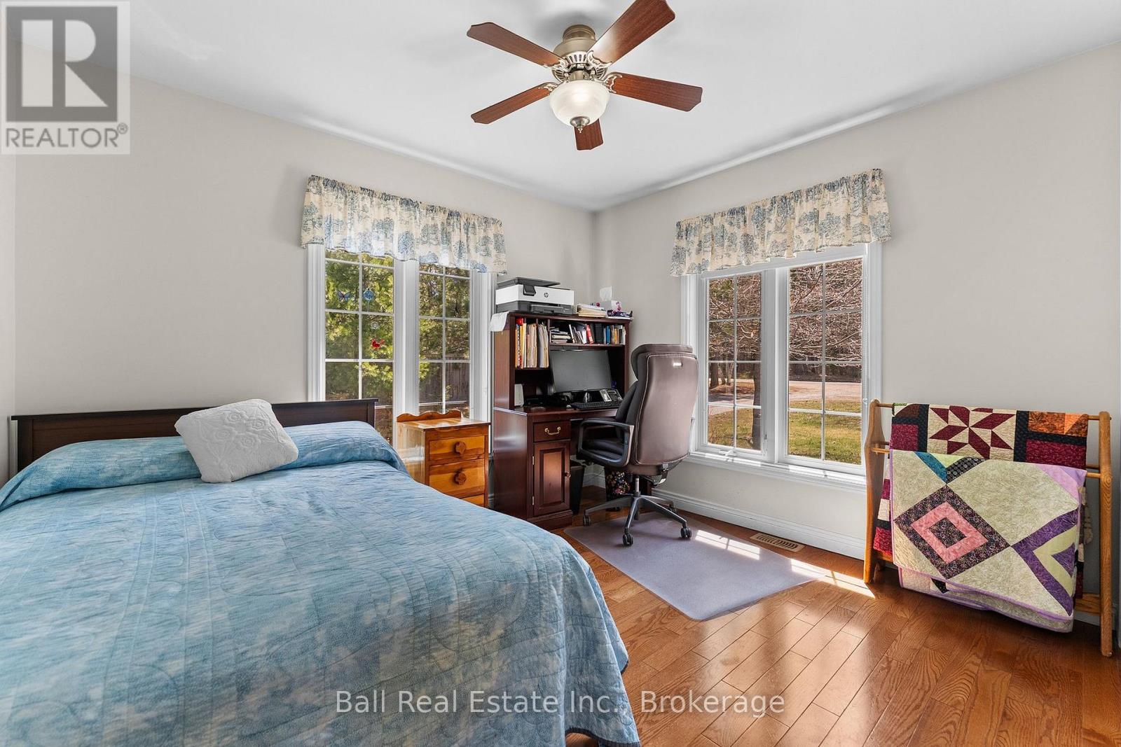 214A CENTRE ROAD - 36