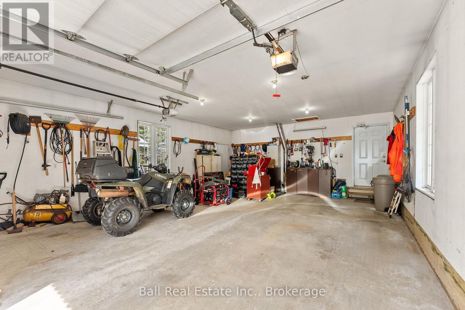 214A CENTRE ROAD - 49
