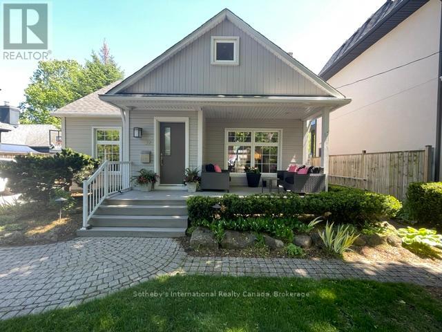 32 ANDERSON STREET - 1