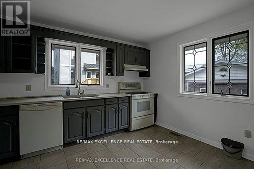 1595 BORDEN STREET - 21