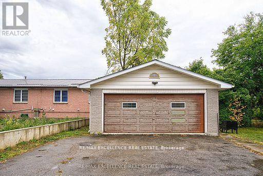 1595 BORDEN STREET - 3