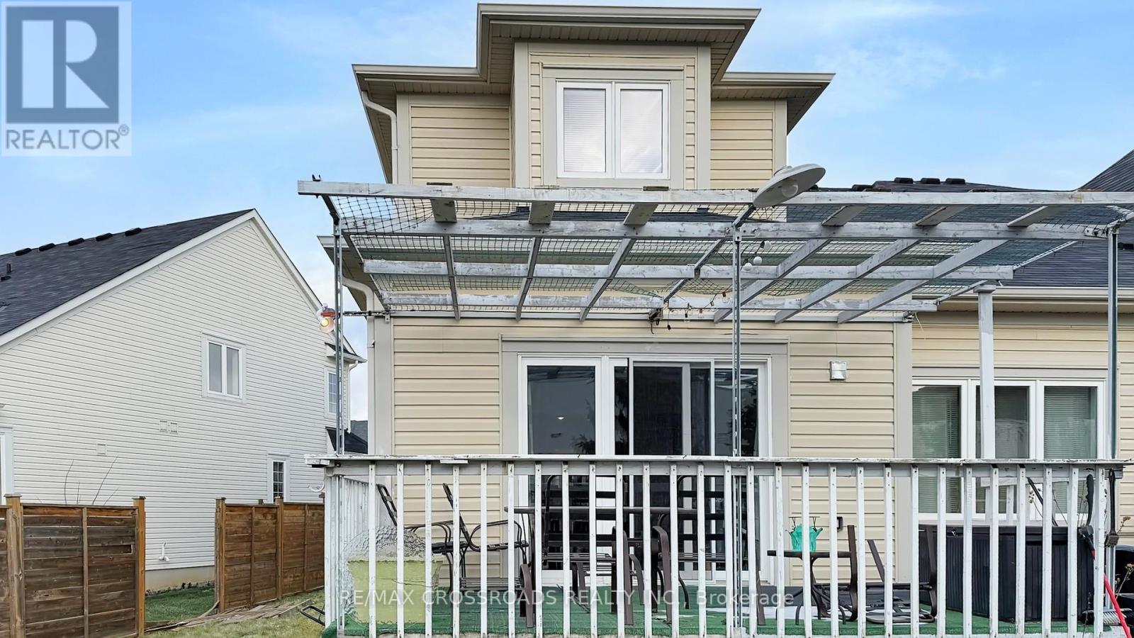 56 DOMINION CRESCENT - 47