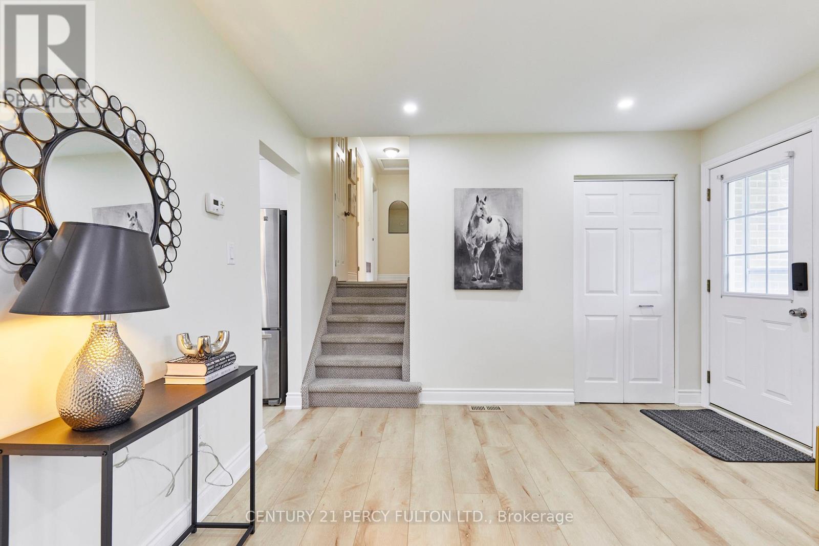 39 MEREDITH CRESCENT - 10