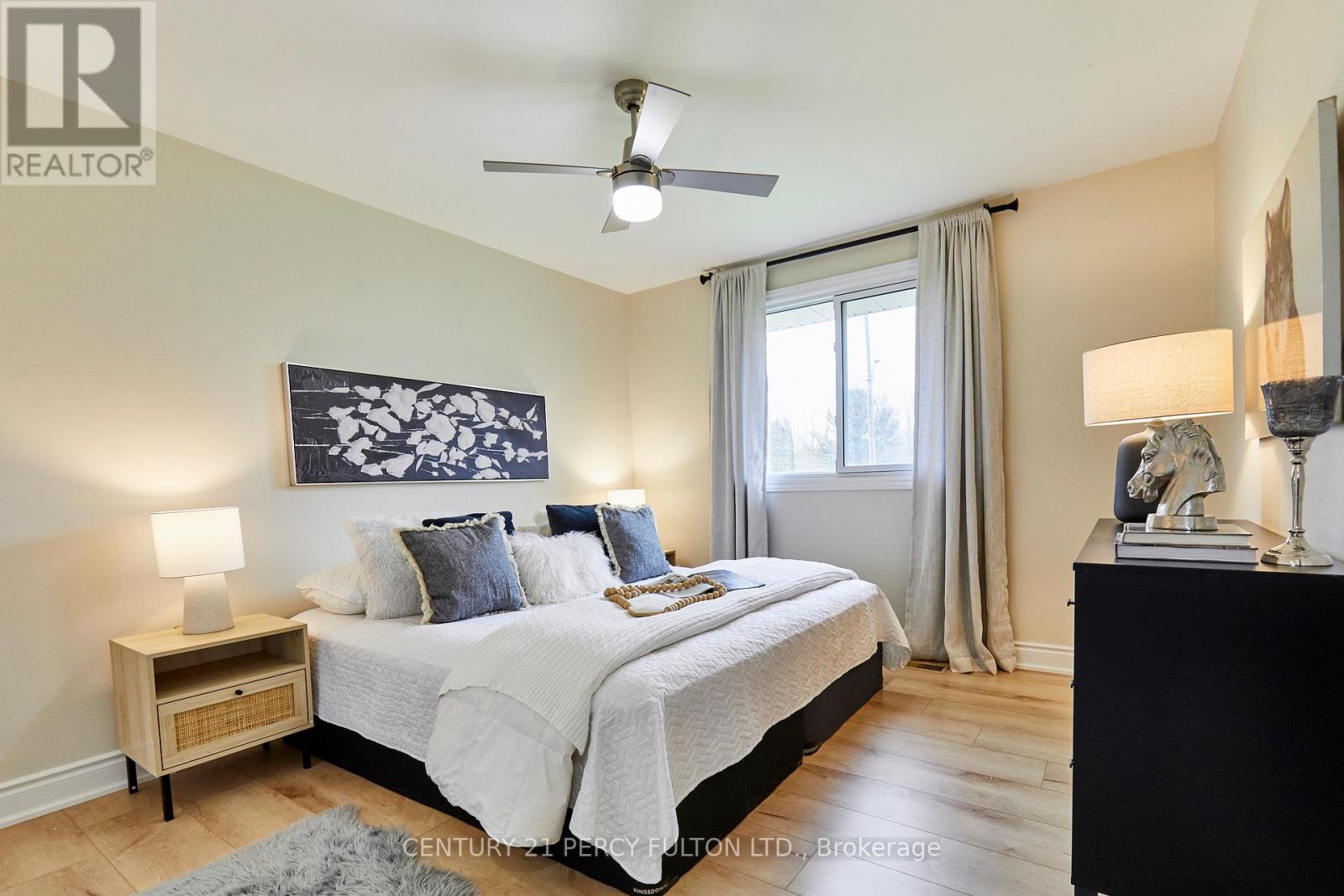 39 MEREDITH CRESCENT - 19