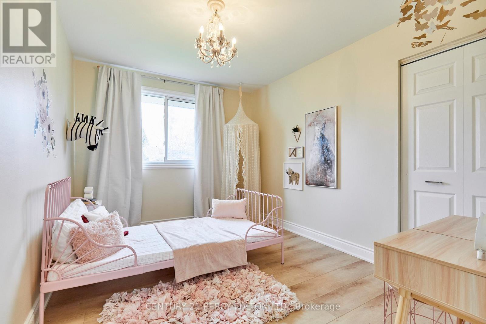 39 MEREDITH CRESCENT - 22