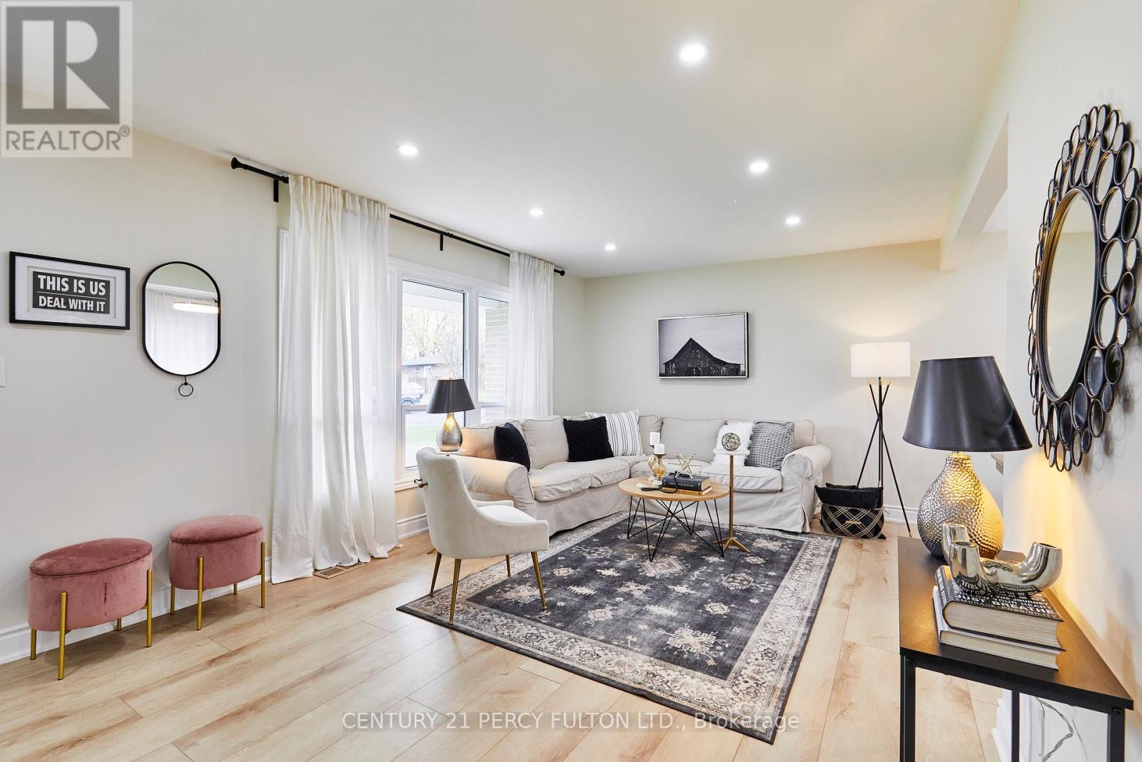 39 MEREDITH CRESCENT - 7