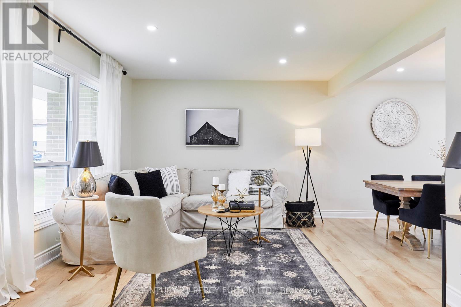 39 MEREDITH CRESCENT - 9