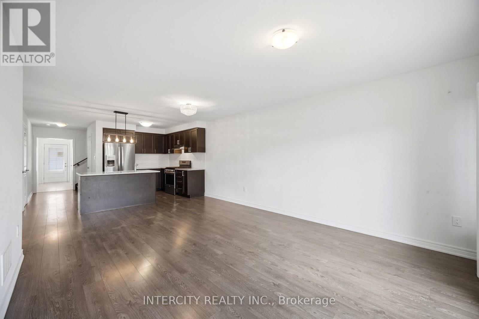 330 STEWART STREET - 14