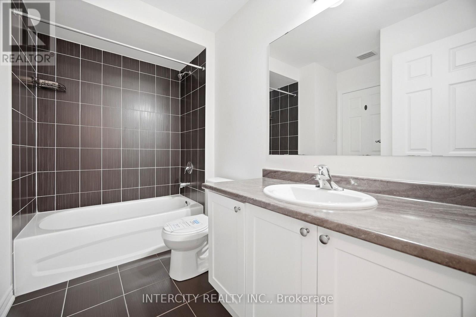 330 STEWART STREET - 18