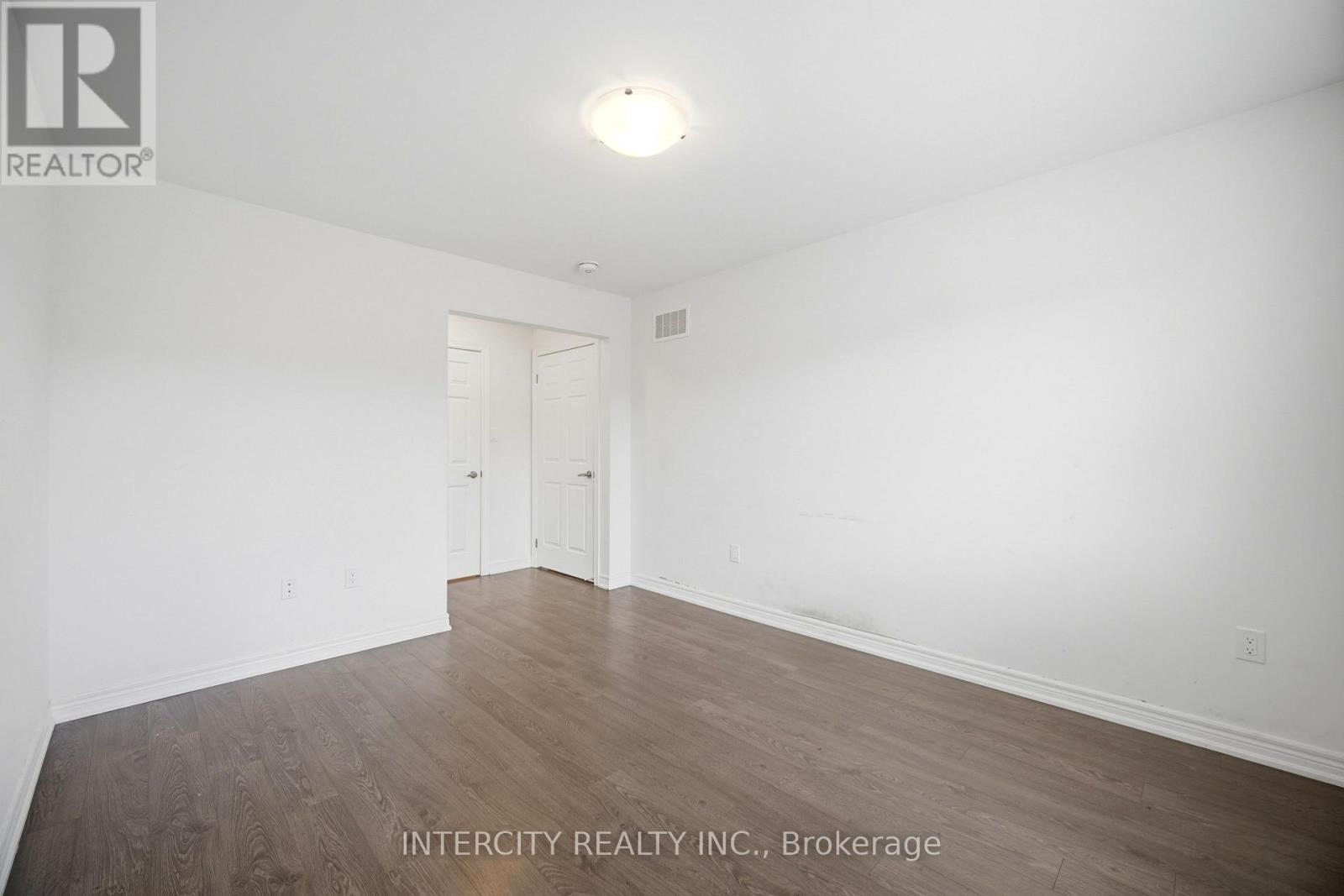 330 STEWART STREET - 21
