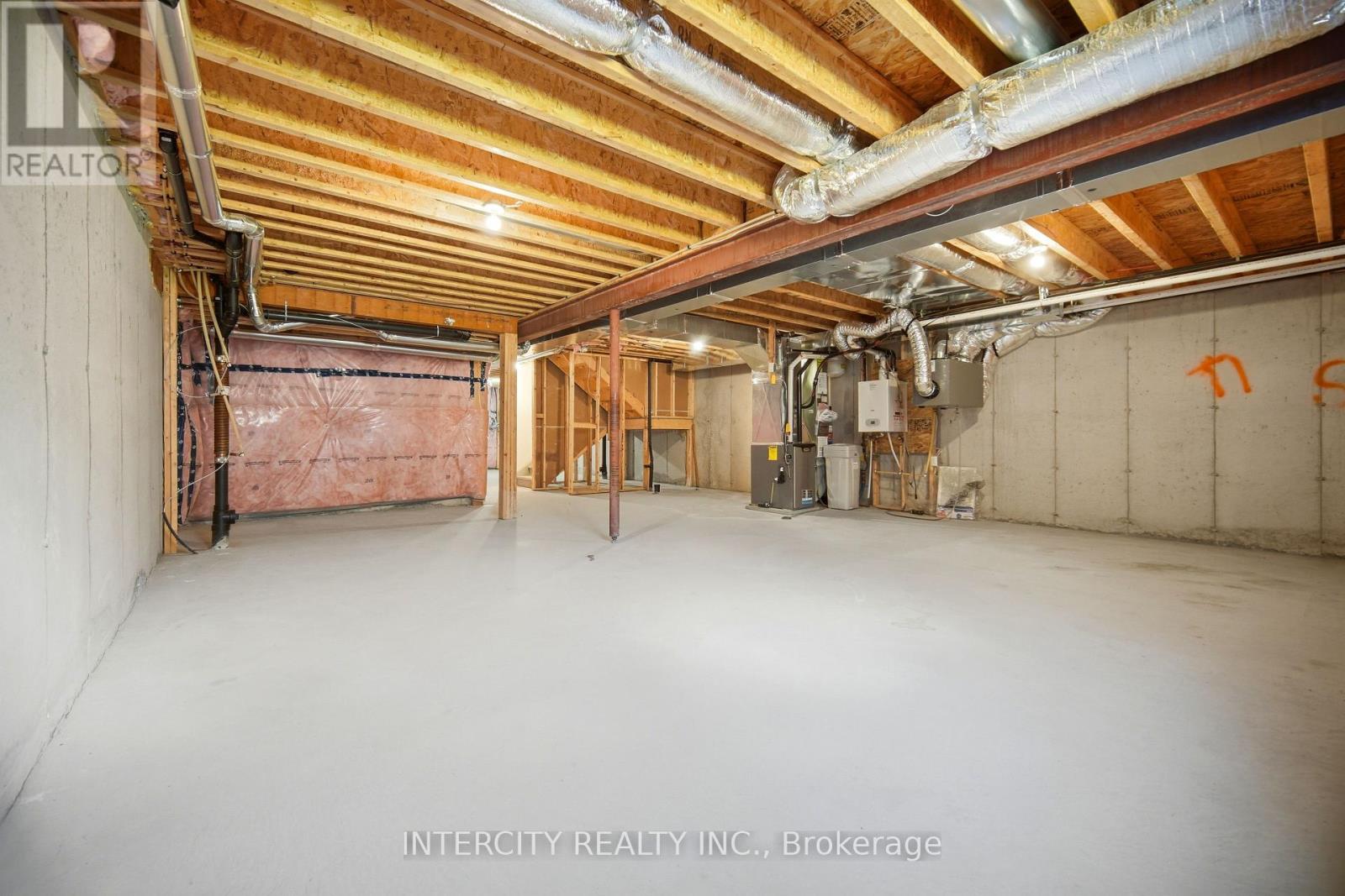 330 STEWART STREET - 40