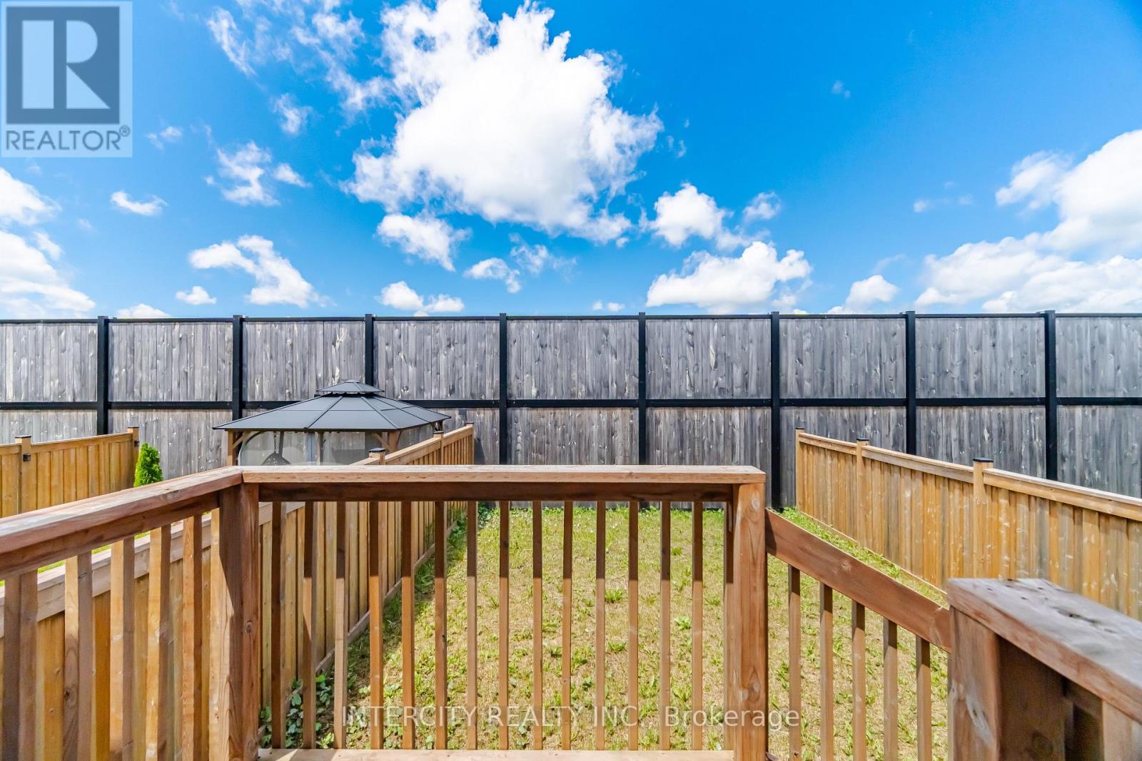 330 STEWART STREET - 42