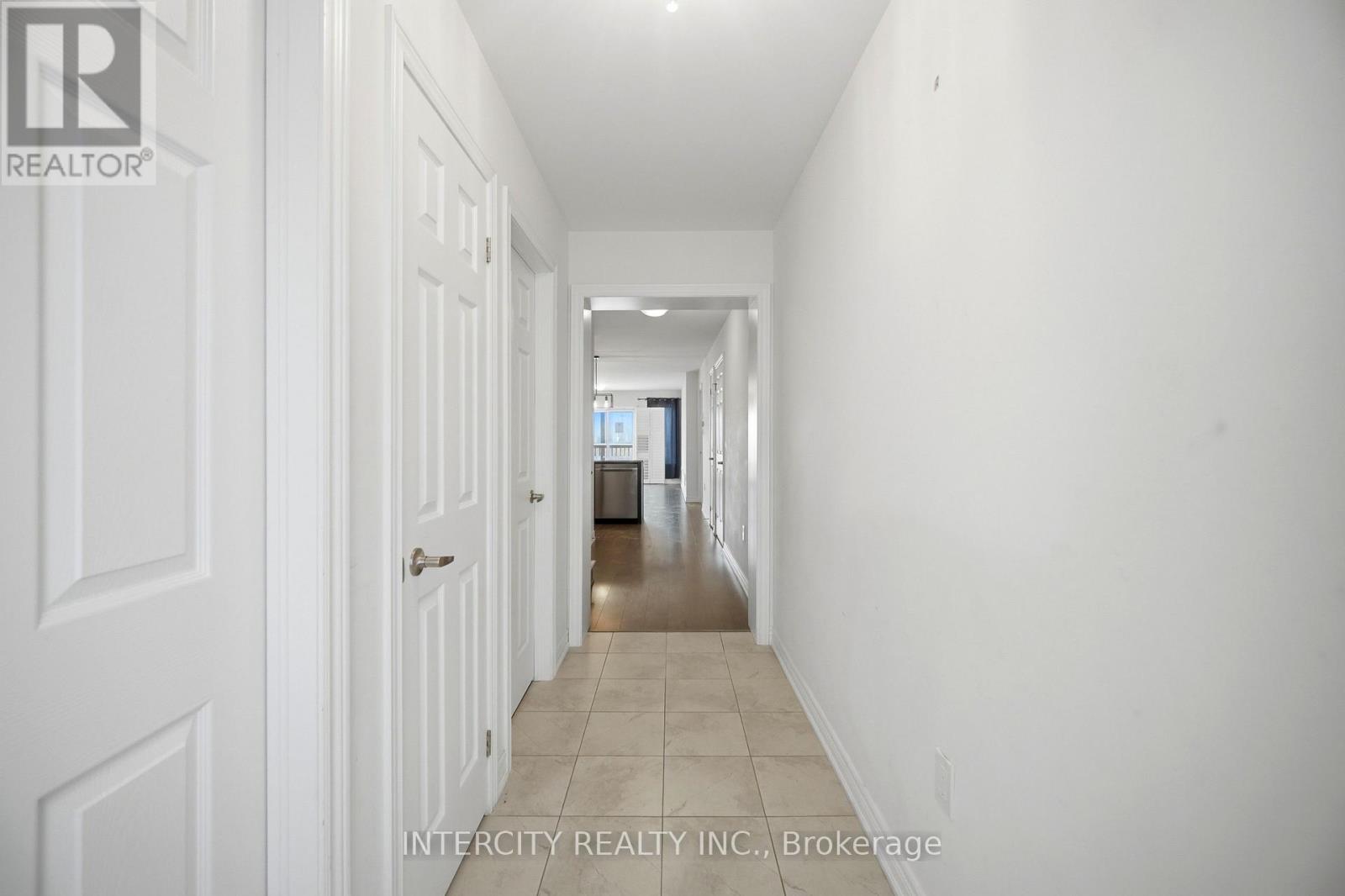 330 STEWART STREET - 7