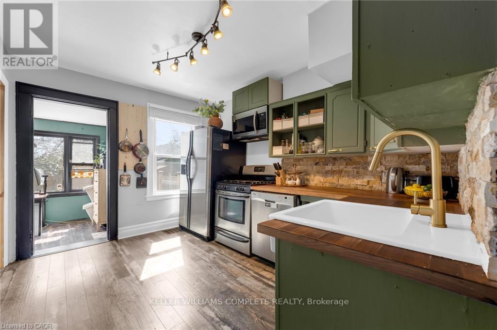 22 COPE STREET - 9