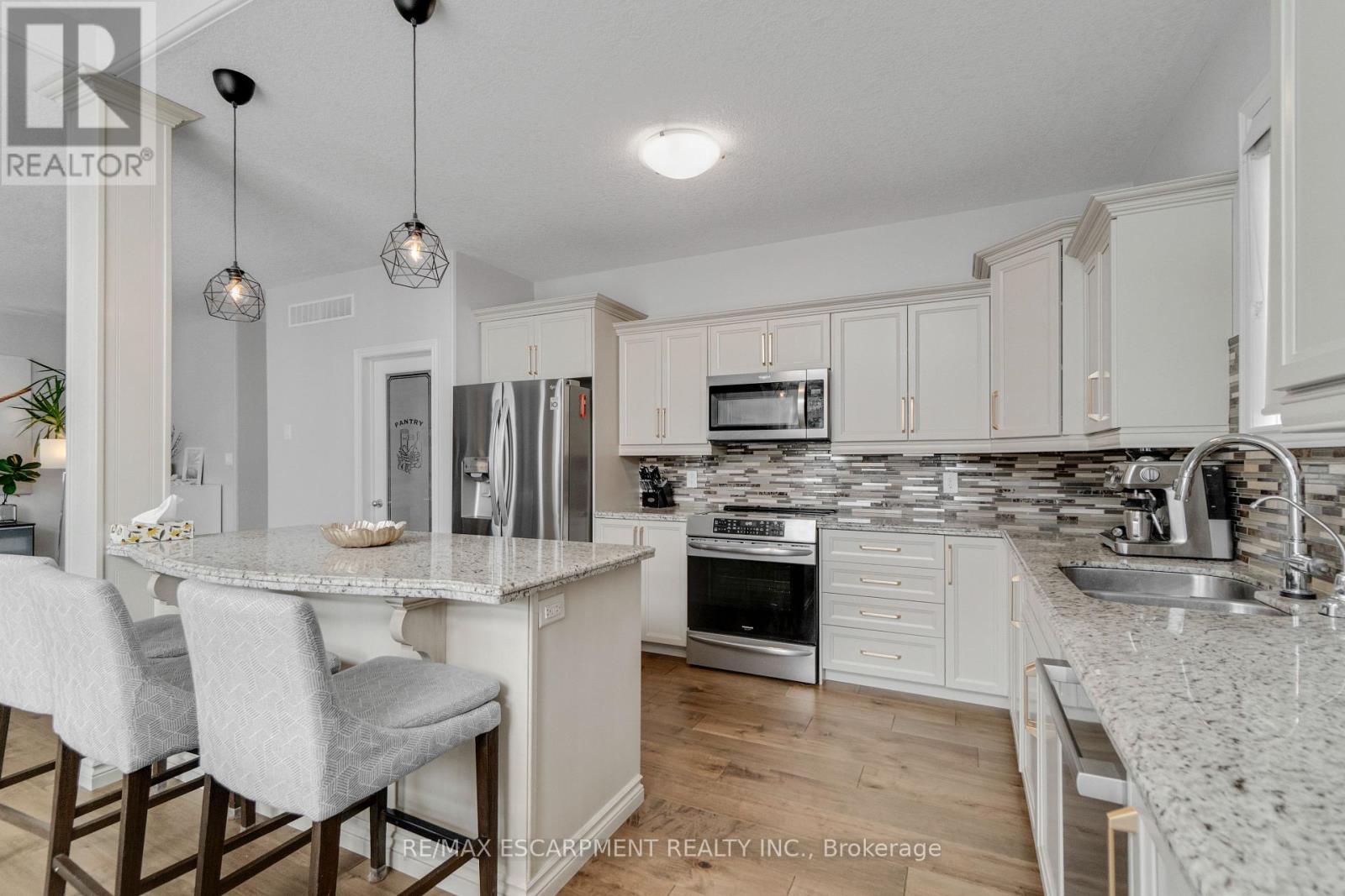 83 FRANKFURT STREET - 16