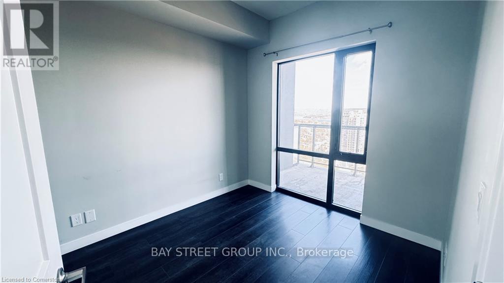 #1909 15 QUEEN STREET S - 17