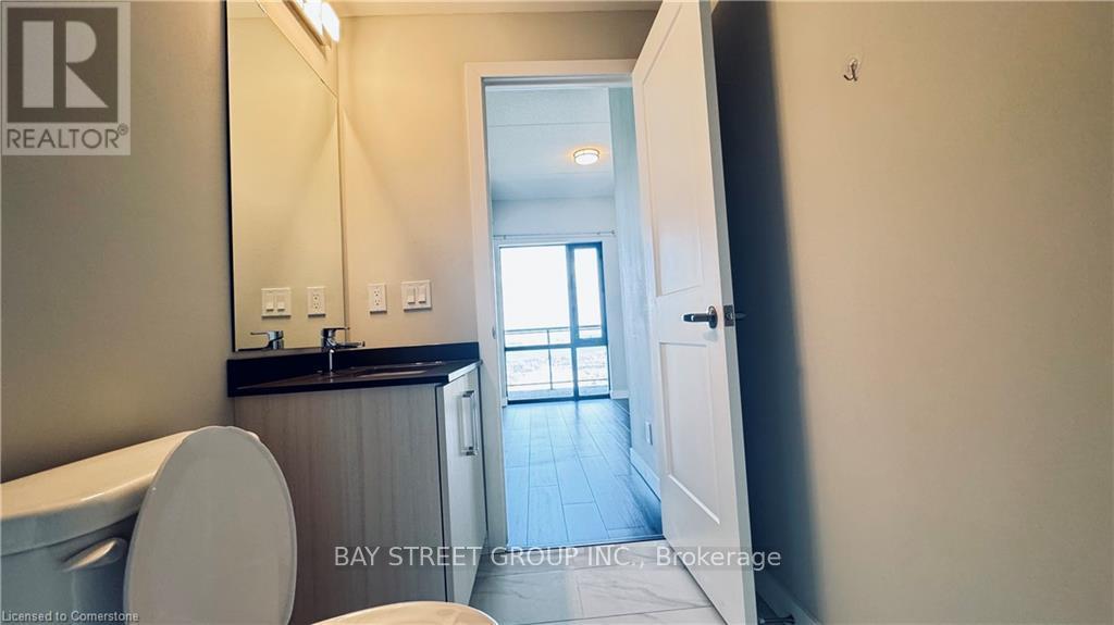 #1909 15 QUEEN STREET S - 22