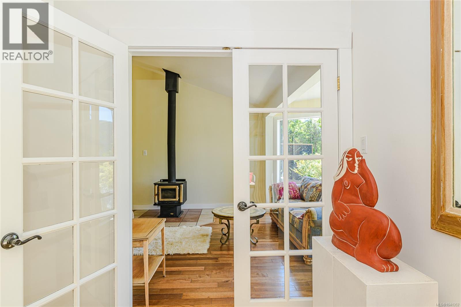 351 Elizabeth Dr - 12