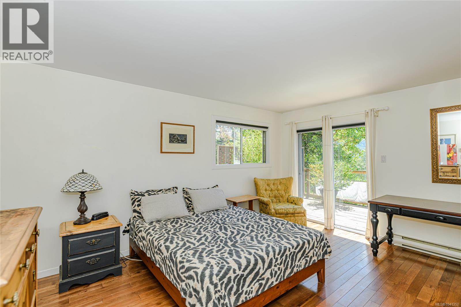 351 Elizabeth Dr - 21