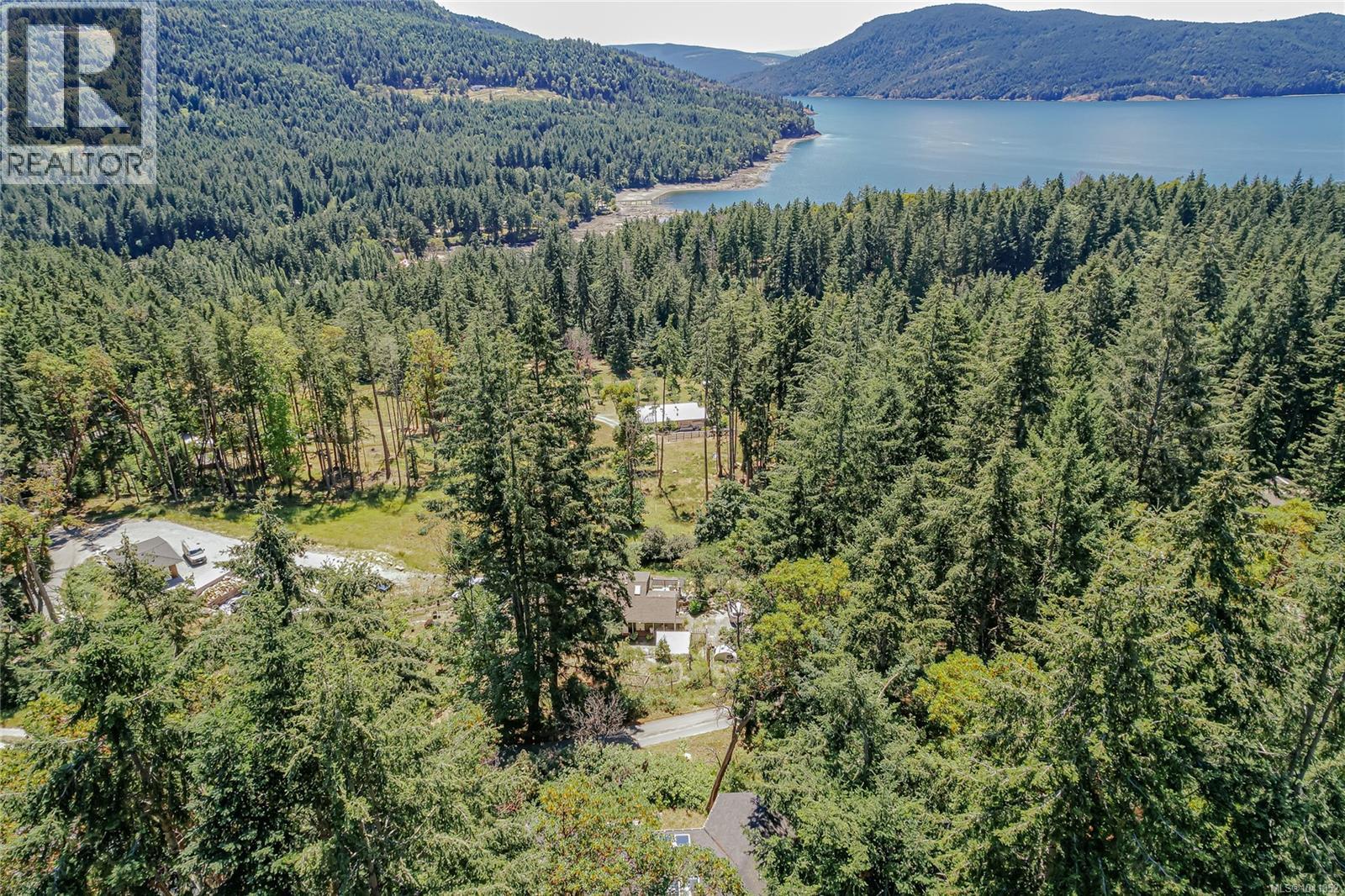 351 Elizabeth Dr - 2