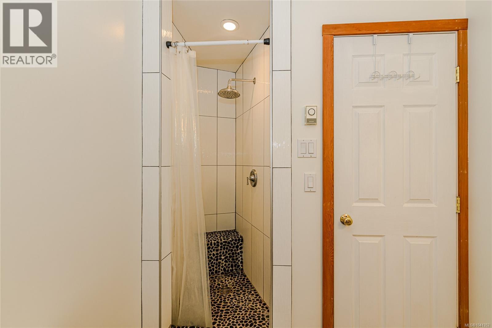 351 Elizabeth Dr - 36