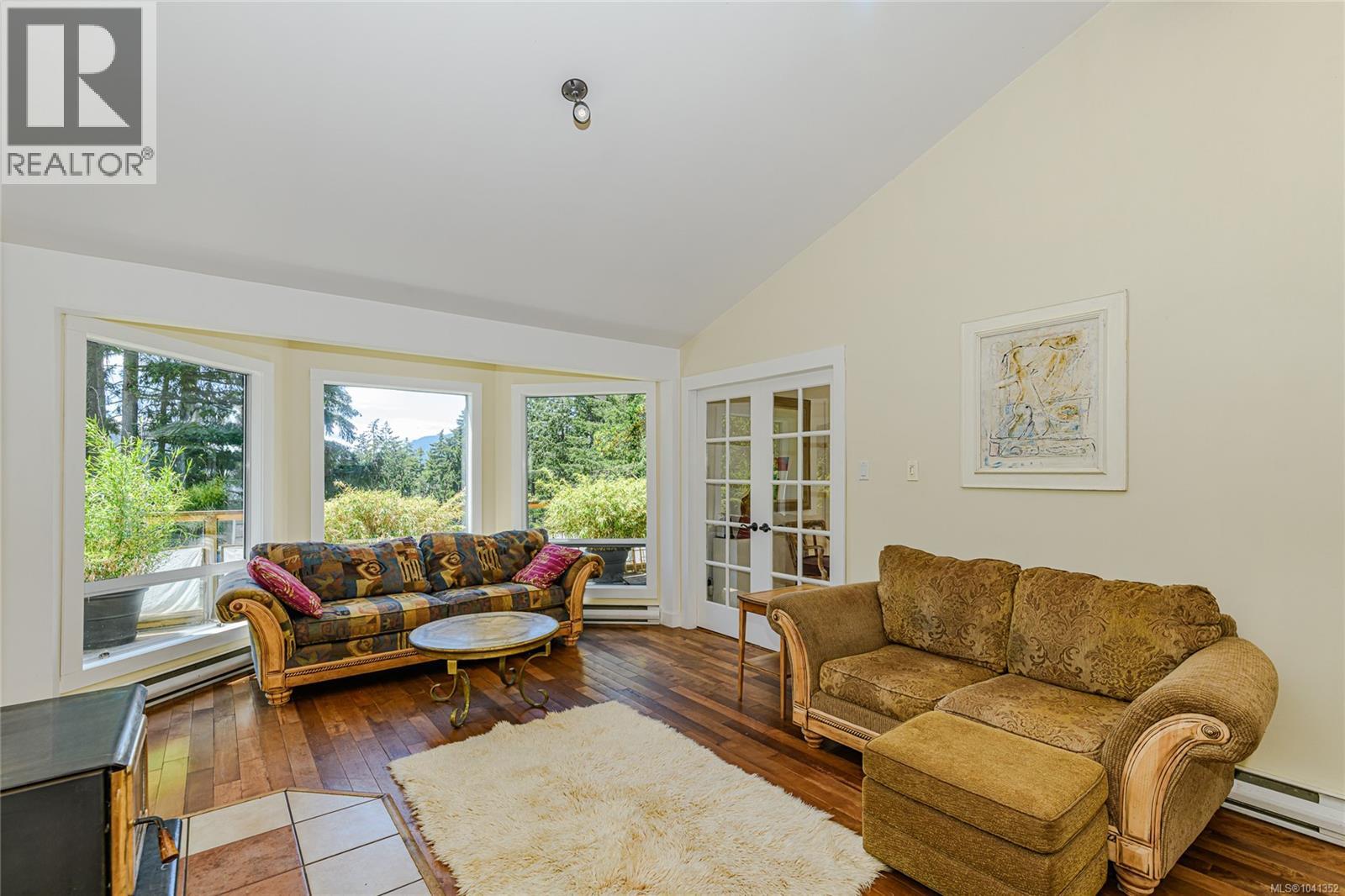 351 Elizabeth Dr - 15