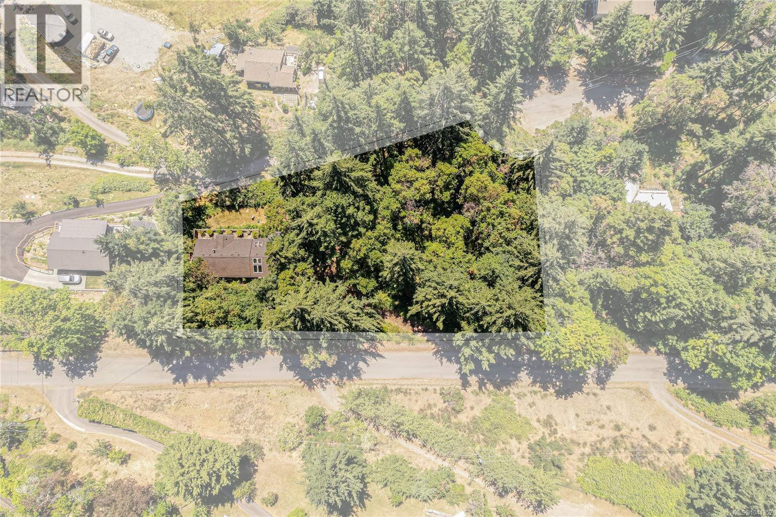 351 Elizabeth Dr - 3