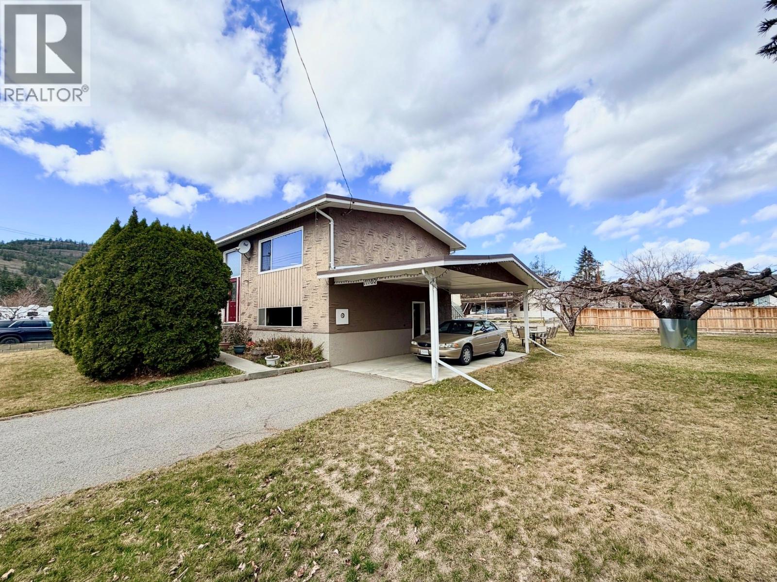 11102 Scott Street - 1