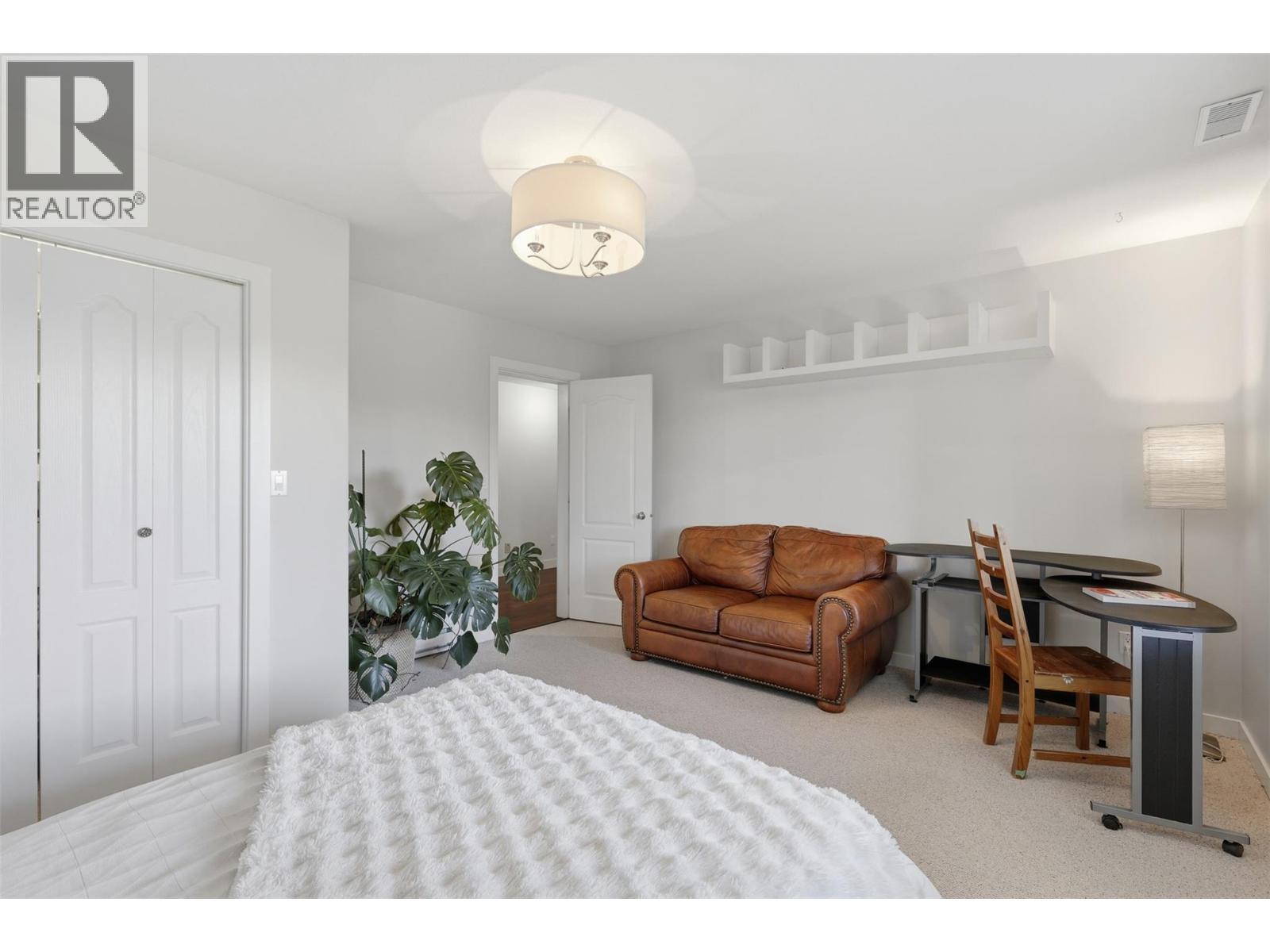 2015 High Country Boulevard - 49