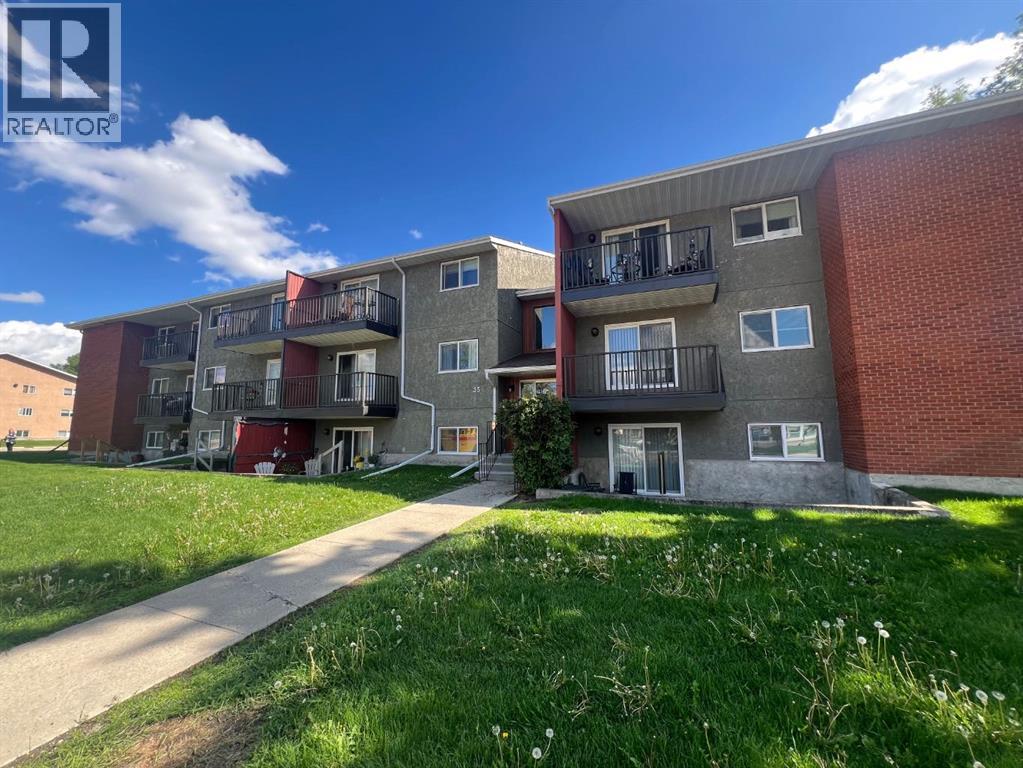 #207 35 Bennett Street - 1