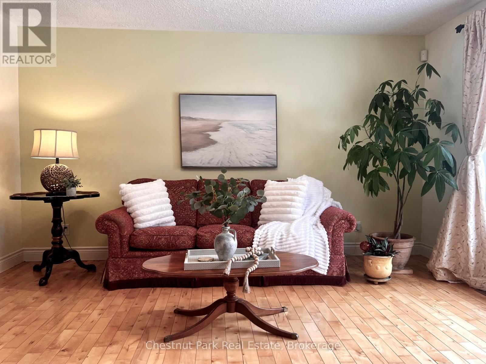 135 CHRISTOPHER AVENUE - 2
