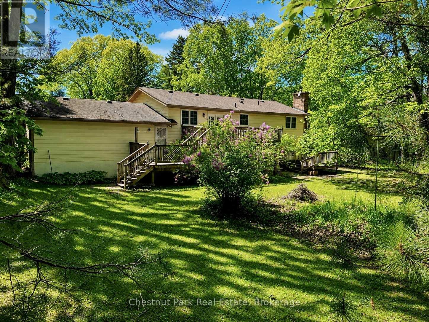 135 CHRISTOPHER AVENUE - 27