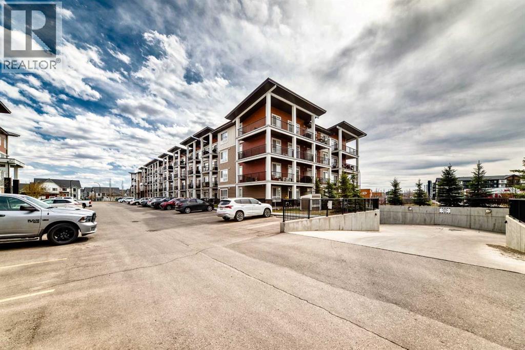 #311 40 Walgrove SE - 1