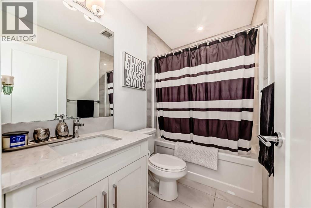 #311 40 Walgrove SE - 14