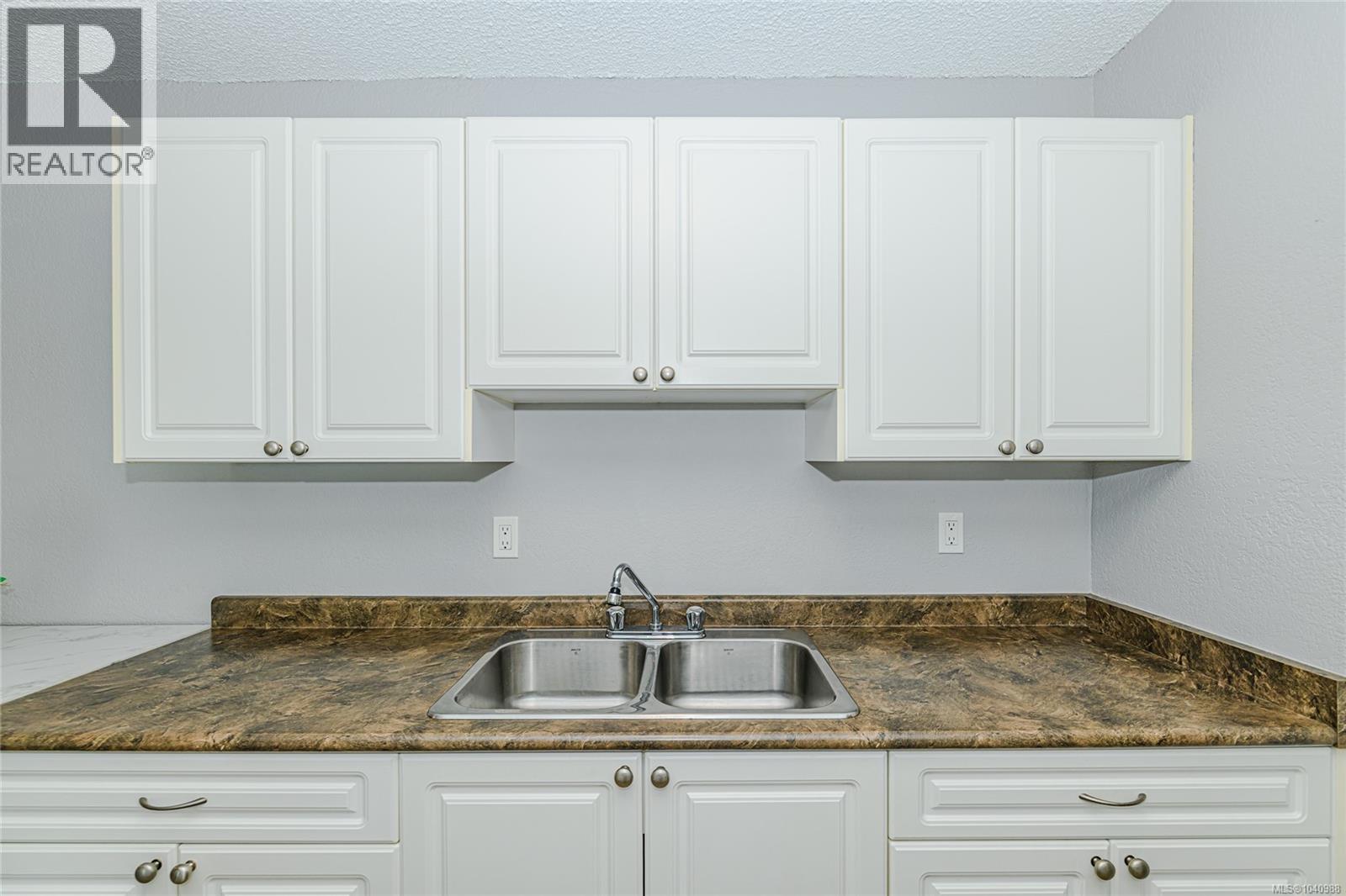#310 218 Bayview Ave - 13
