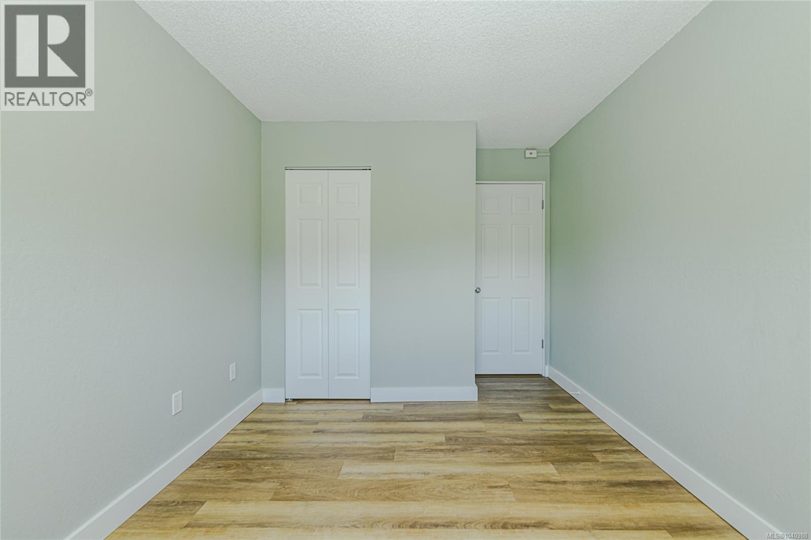 #310 218 Bayview Ave - 17