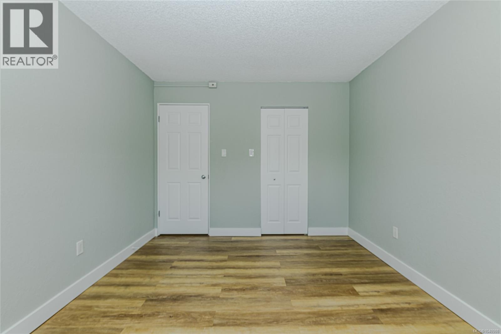 #310 218 Bayview Ave - 22