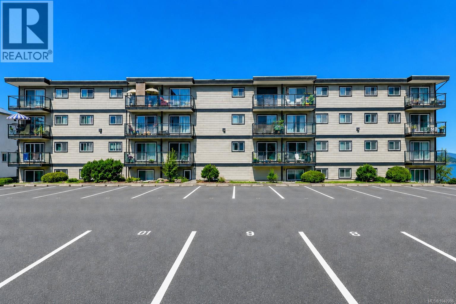 #310 218 Bayview Ave - 32