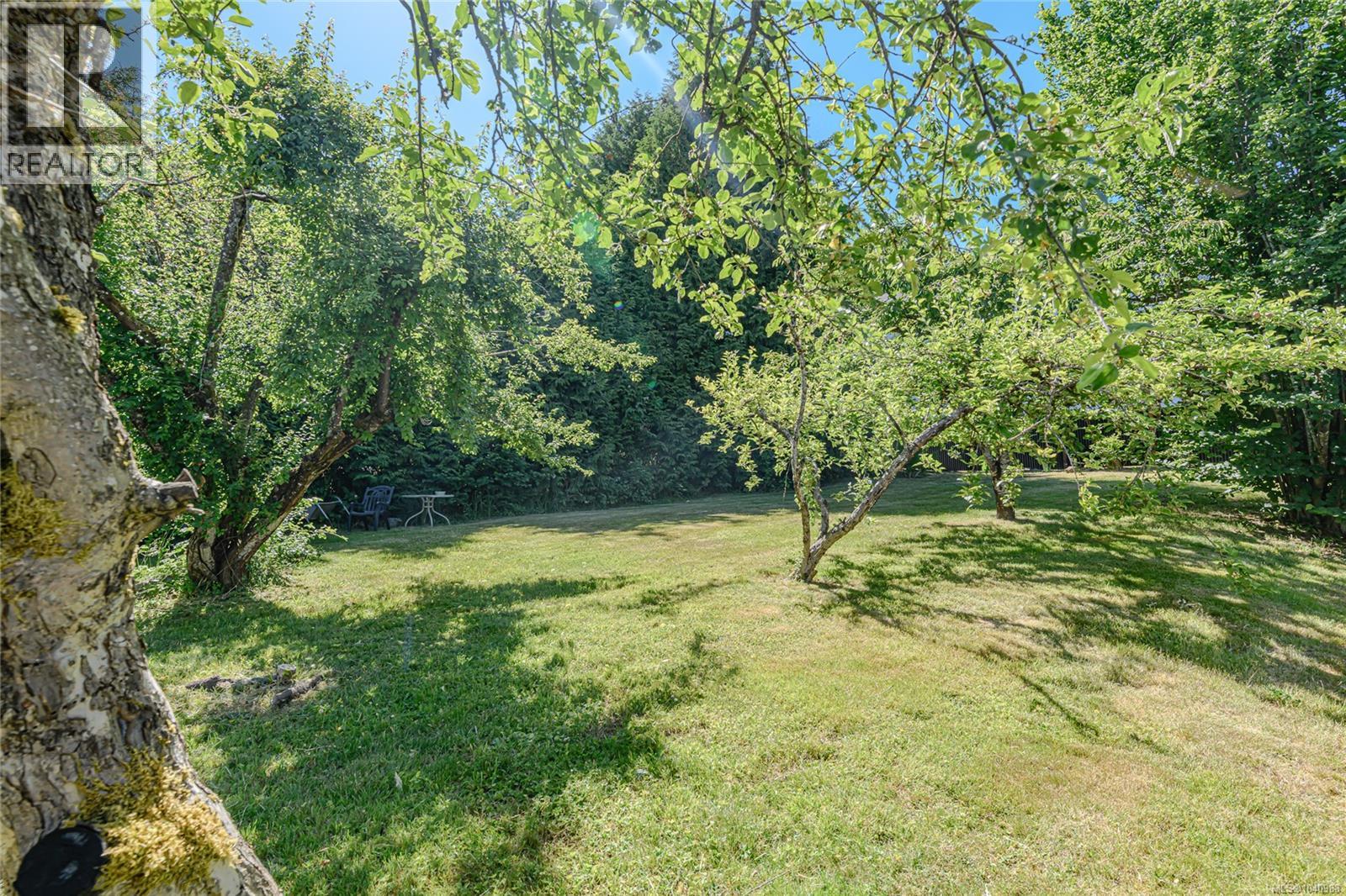 310 218 Bayview Ave, Ladysmith