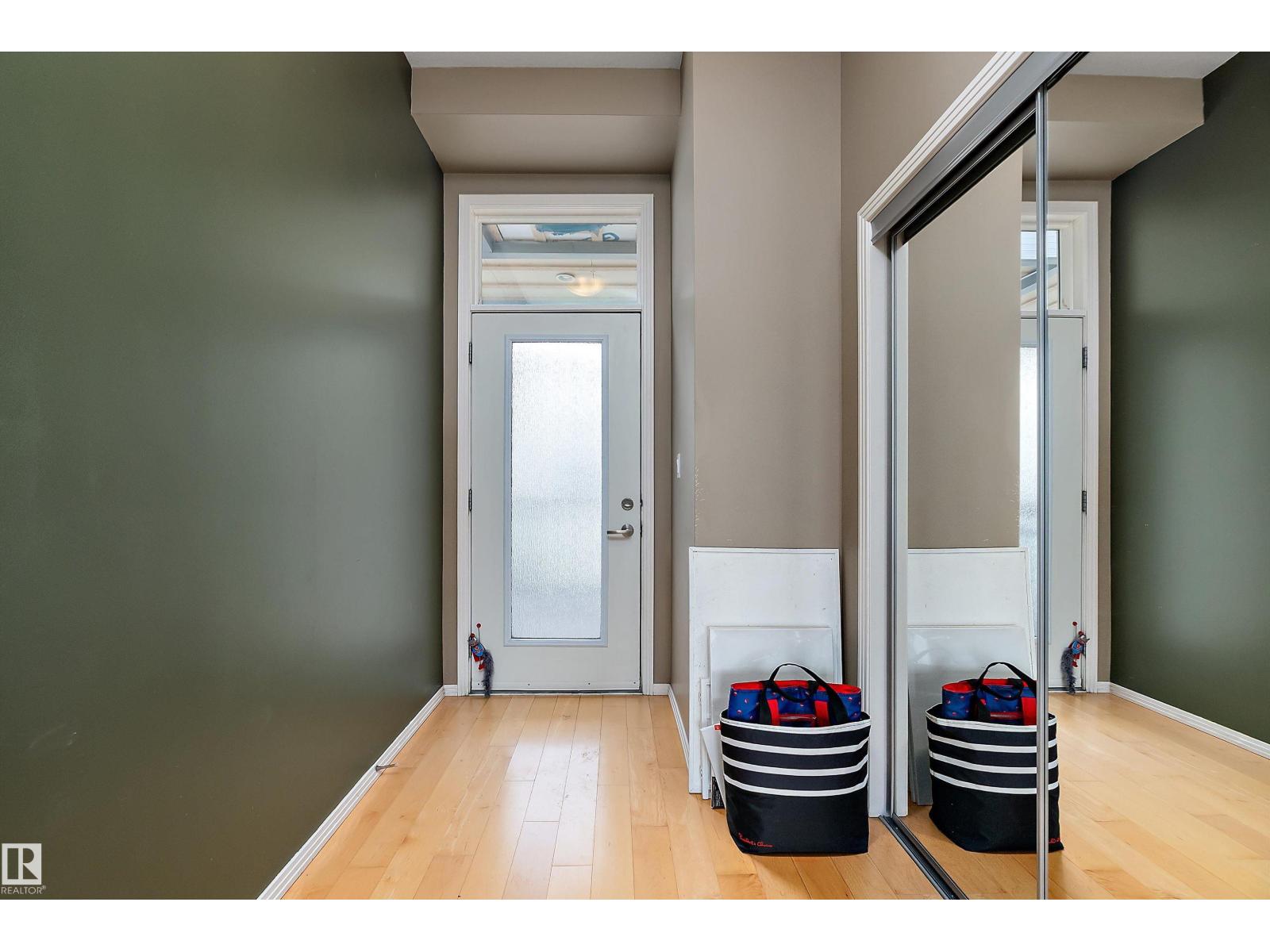 #415 10531 117 ST NW - 8