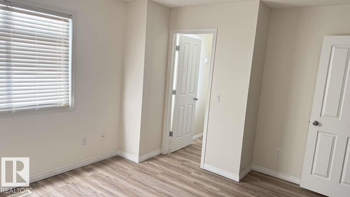 #73 1804 70 ST SW - 19