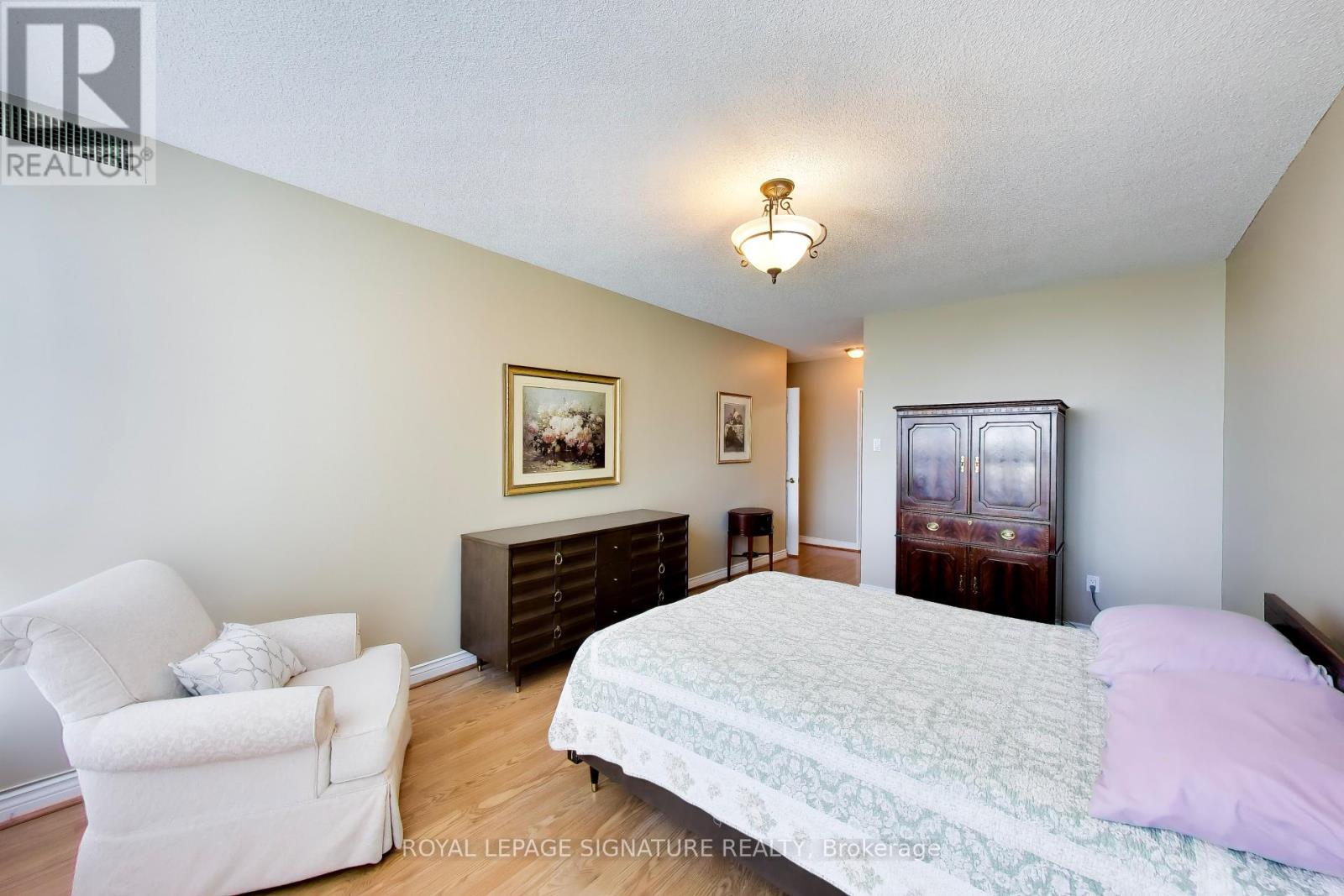 #1802 1 CLARK AVENUE W - 16
