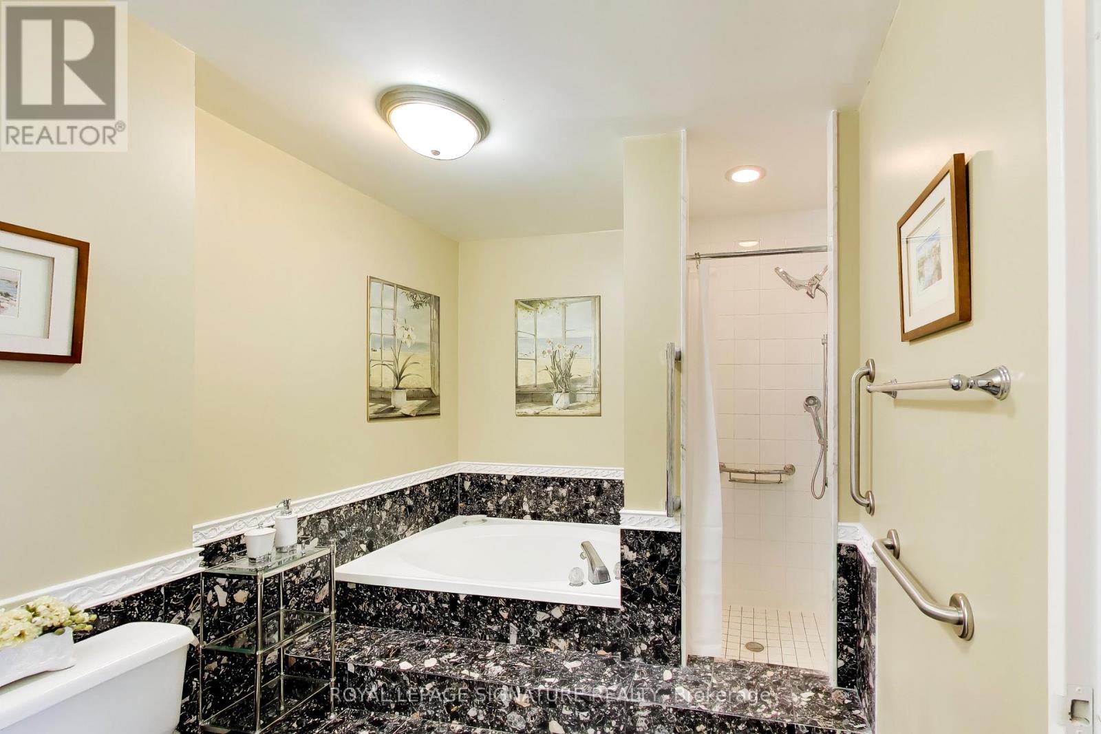 #1802 1 CLARK AVENUE W - 18