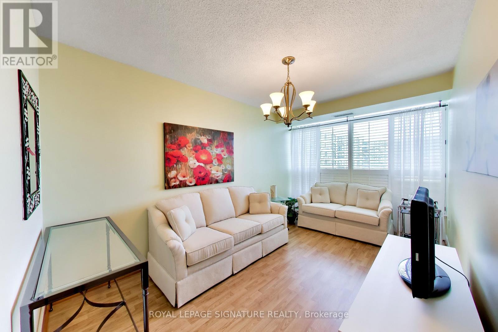 #1802 1 CLARK AVENUE W - 19
